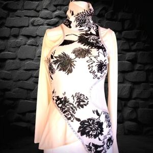 Asymmetric Layered Top